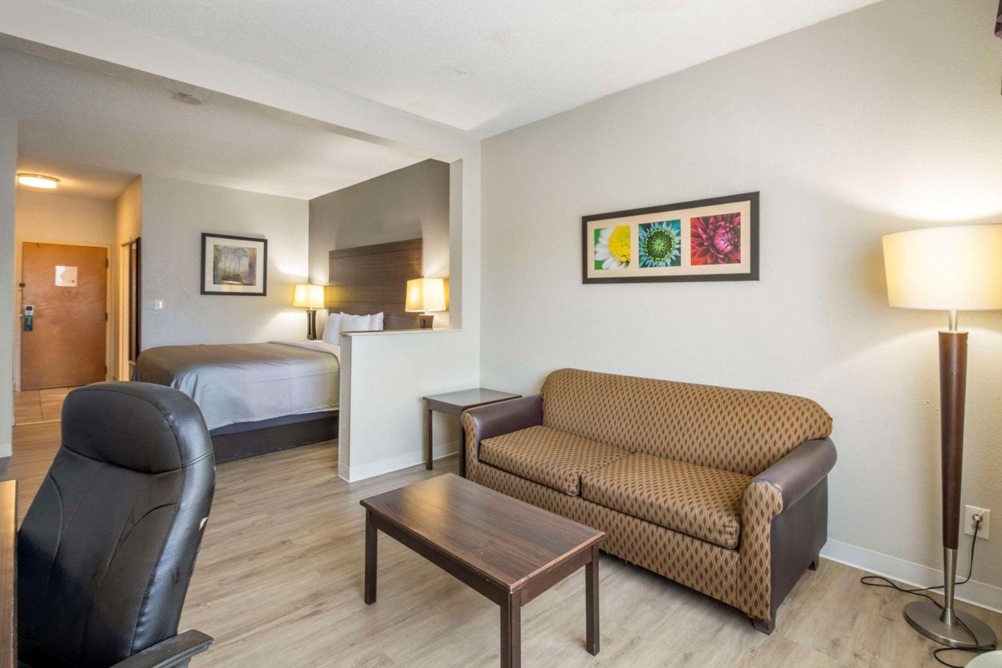 Quality Suites Hickory South Dış mekan fotoğraf