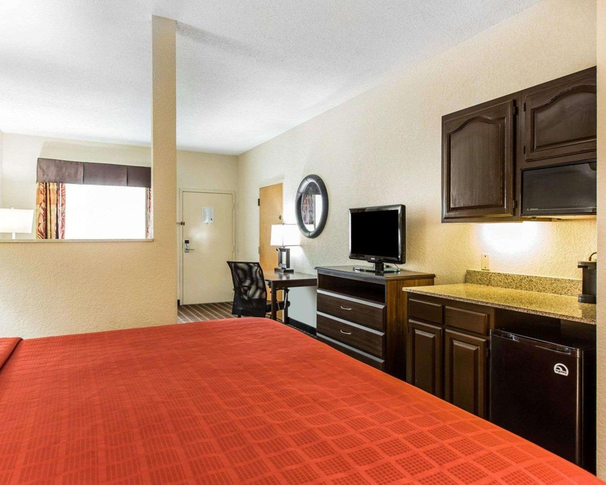 Quality Suites Hickory South Dış mekan fotoğraf